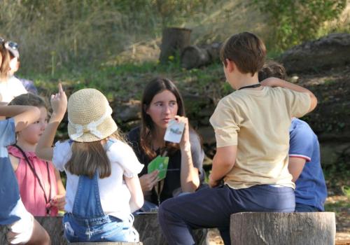Activité enfant "Les mains dans la terre"_Rayol-Canadel sur Mer