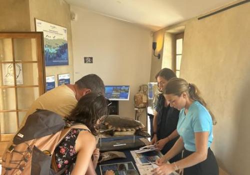 Affiche pour la fête de la science au fort du Pradeau - Écoguides en animation au Fort du Pradeau