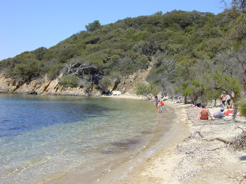 plage-de-la-palud-port-cros.jpg