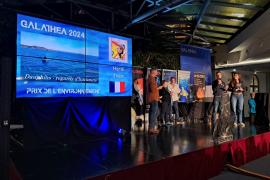 Prix de l'environnement pour le documentaire "Dauphins : regards d'humains", Festival Galathéa
