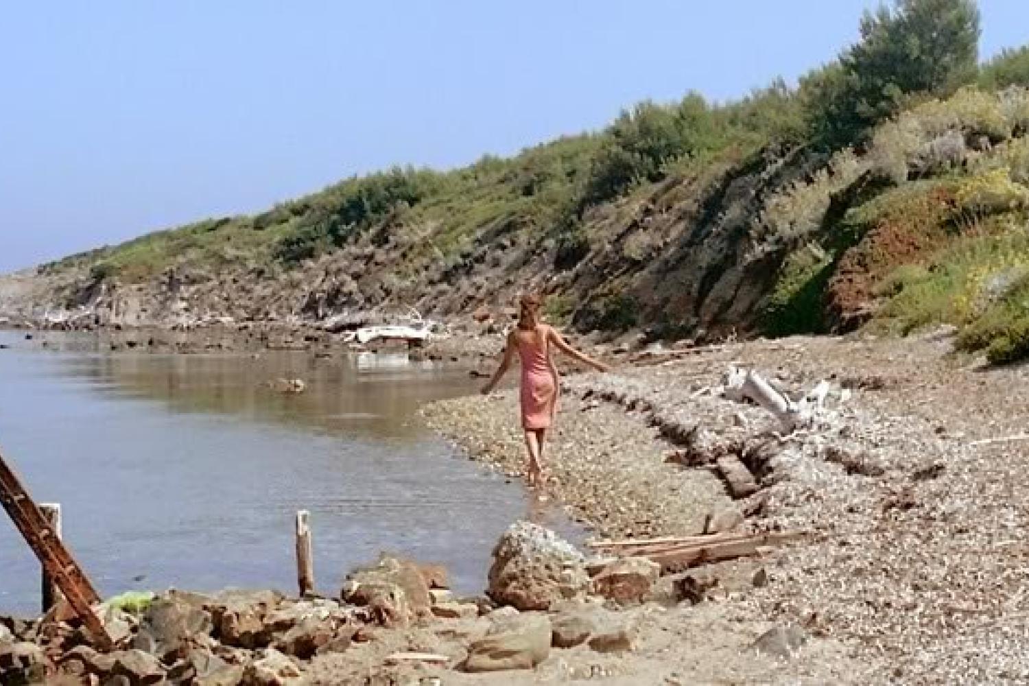 vers-la-treille-sur-les-pas-de-pierrot-le-fou.jpg