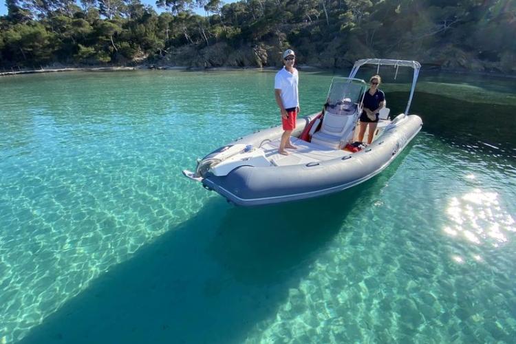 Secretrip vous embarque pour une demi-journée de rêve vers Porquerolles, Giens, la côte sauvage de Giens etc - Les eaux translucides de notre Dame