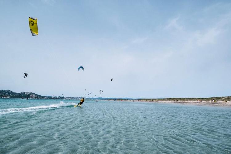 Plage plage de l'Almanarre - Kite surf à l'Almanarre