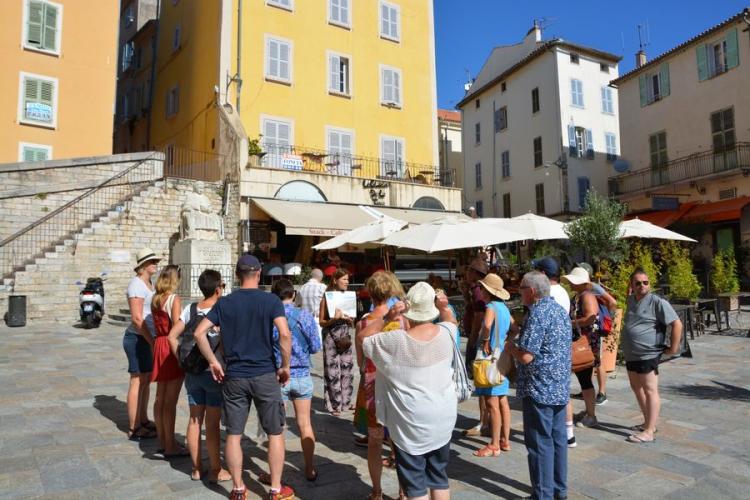 Visite guidée hyères au fil du temps