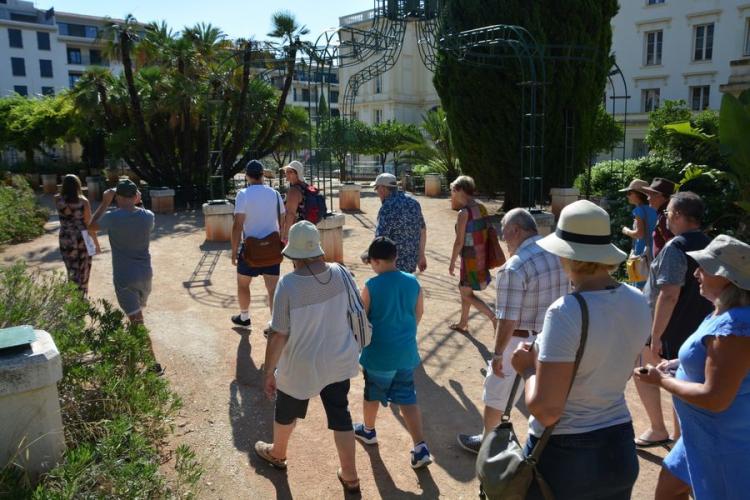 Visite guidée hyères au fil du temps