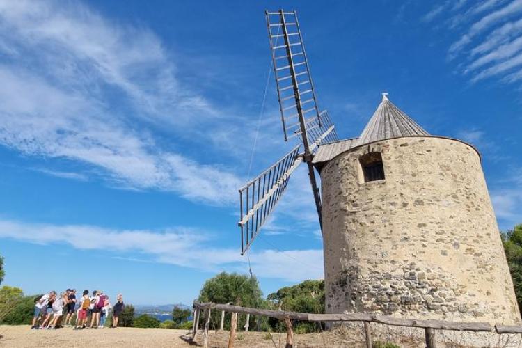 Graines de pirates : Plantes pirates et Trésors naturels de Porquerolles_Hyères