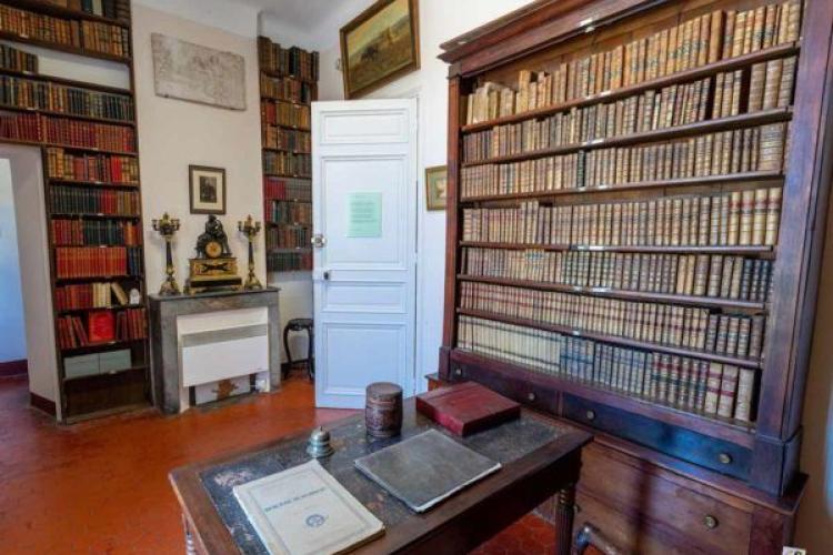 MAB bibliothèque - mab-bureau-600x450