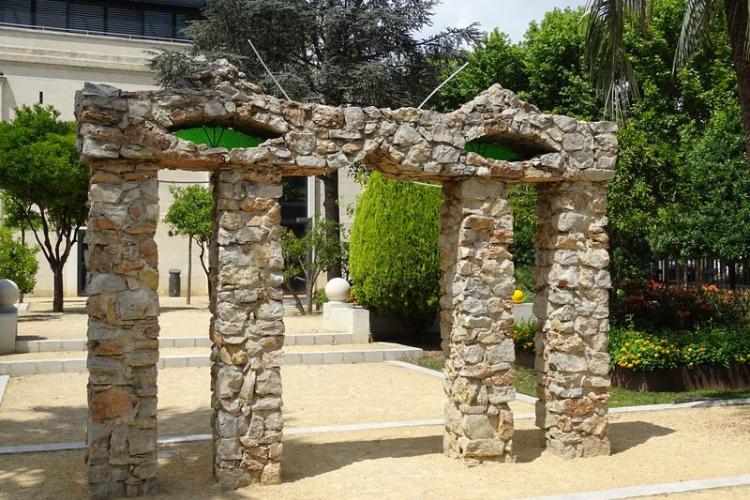 Oscar Dominguez, Le Monument au Chat - 